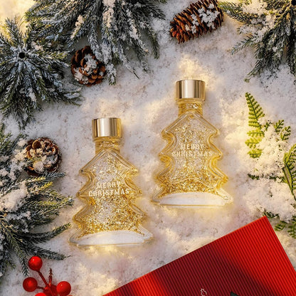 Gilded Bloom Christmas Candle – Floral Holiday Scent